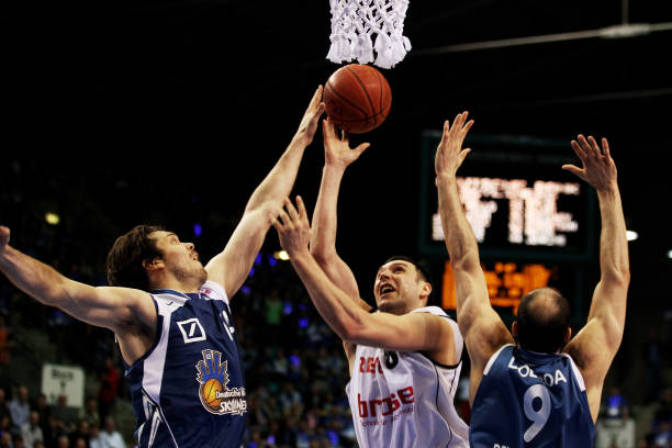 他的经历告 他的经历告