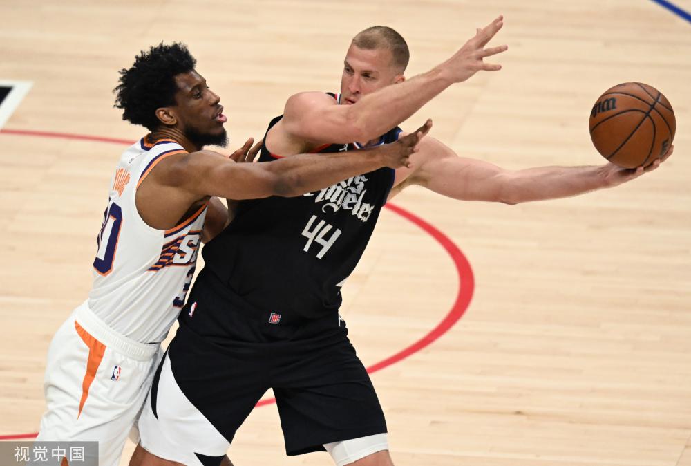 将对手拉入 将对手拉入