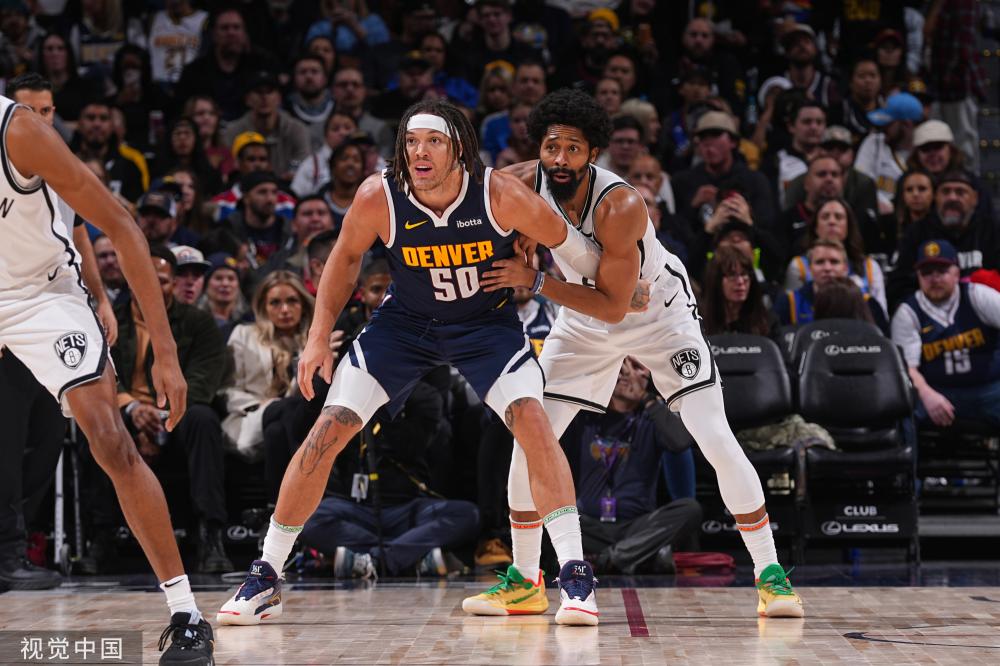 面对世界前 面对世界前