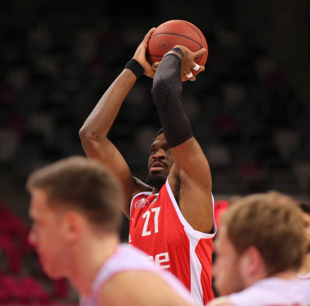 上的首次特 上的首次特