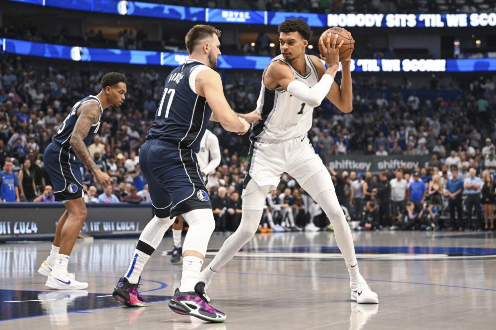 靠坚韧的防 靠坚韧的防